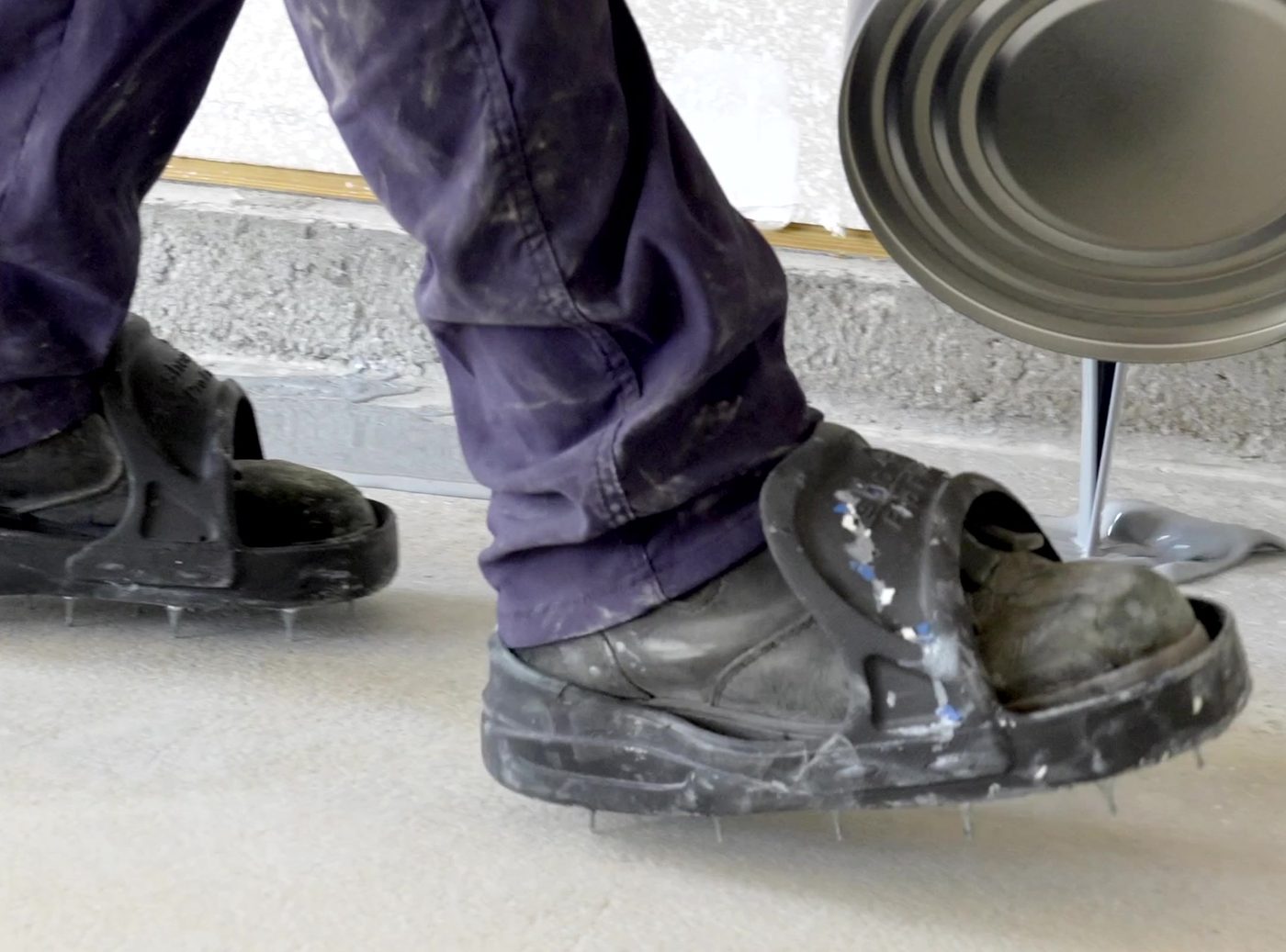 Metallic epoxy flowing across an interior floor